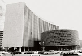  PAHO HQ in Washington, DC, opened in 1965 