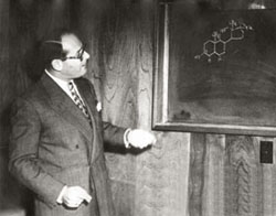  Rosenkranz draws a steroid molecule 