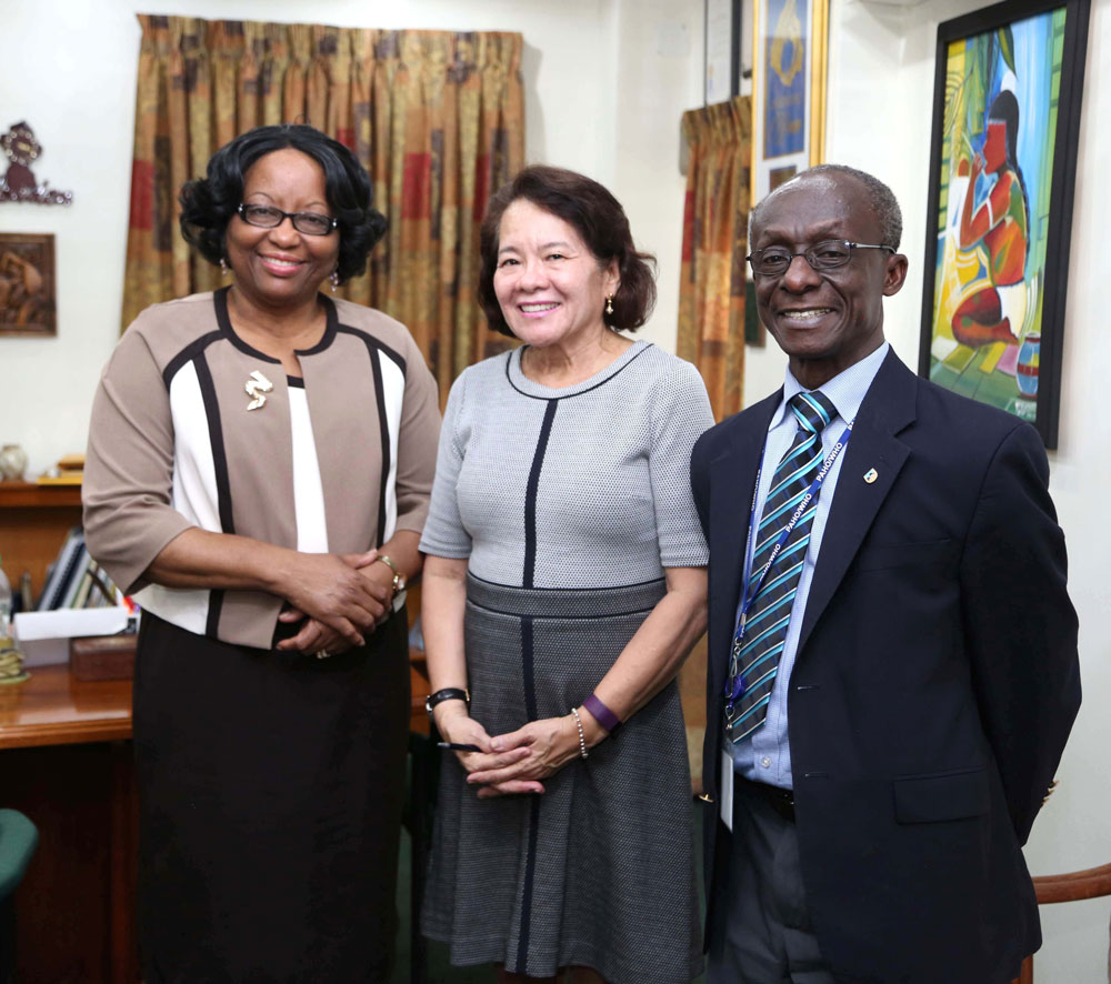 Primera Dama de Guyana, Sandra Granger, to support her adolescent, women and child health initiatives