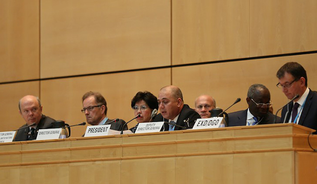 Roberto Morales Ojeda addresses the World Health Assembly as its outgoing president 